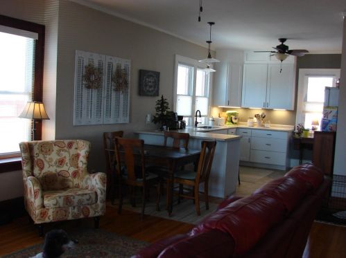 220 Merrimac St, Dodgeville WI  53533-1520 exterior