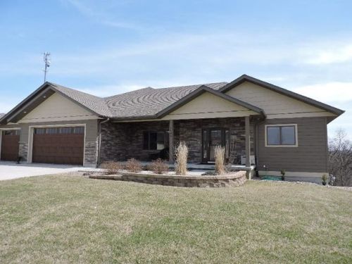 1105 Linden St, Decorah, IA 52101-2021