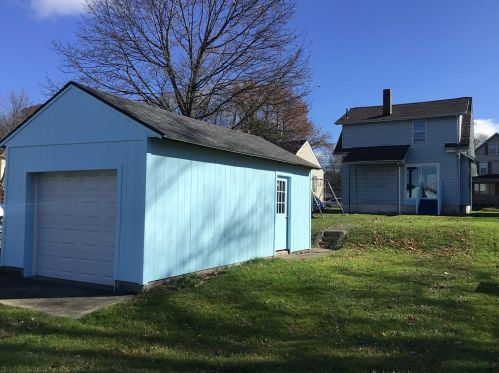 1626 Ashton Ave, Hermitage PA  16150-1026 exterior