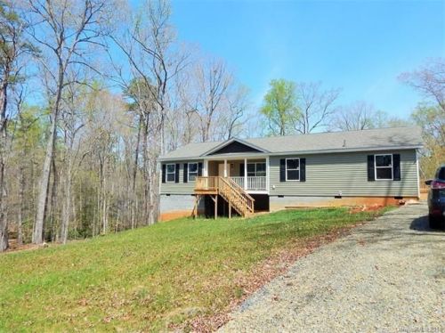 324 Tamarind Dr, Uwharie, NC 27371-9711