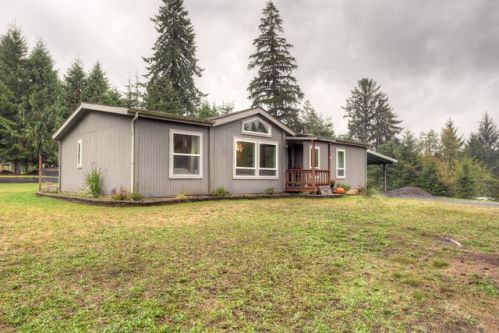 40086 Brook Ln, Tongue Point, OR 97103-8213