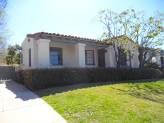 4211 Middlesex Dr, San Diego CA  92116-2138 exterior
