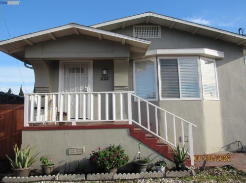 522 105th Ave, Oakland, CA 94603-2955
