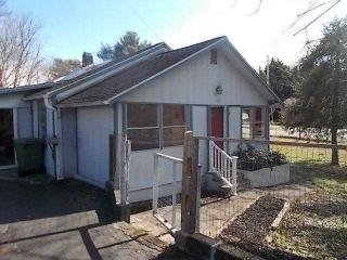 620 Elizabeth St, Maryville, TN 37804-4207