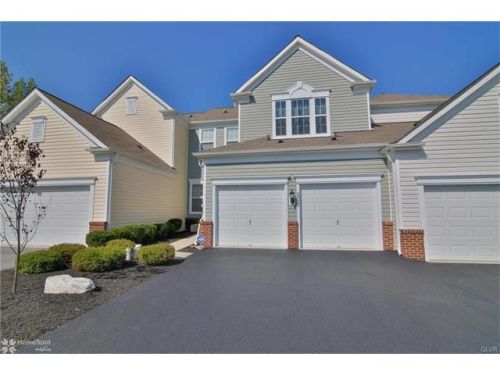 8527 Starling Rd, Breinigsville, PA 18031-1572