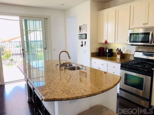 7608 Seattle Dr, La Mesa CA  91941-7892 exterior