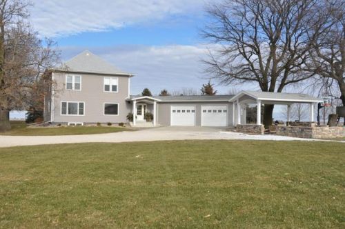 5879 200th St, Sibley, IA 51249-7070