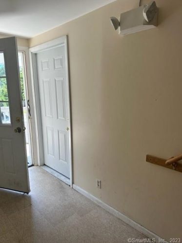 25 George St, Bristol CT  06010-6872 exterior