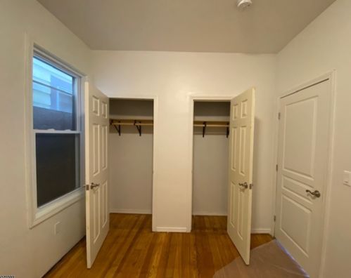 176 Linden Ave, Irvington NJ  07111-2524 exterior