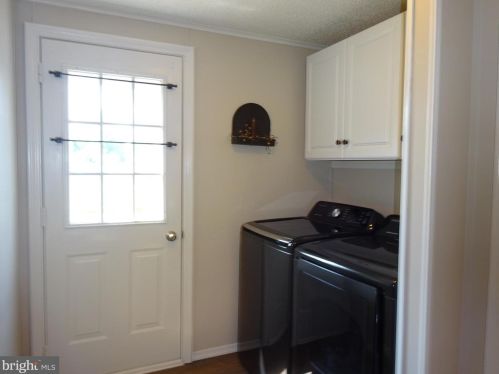 110 Deerfield Dr, Souderton PA  18964-1918 exterior