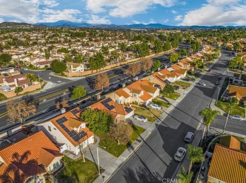 27480 Jon Christian Pl, Temecula CA  92591-6127 exterior