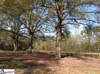 1108 Easley Hwy, Pelzer SC  29669 exterior