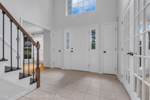 8 Bailey Ct, Jackson Twp NJ  08527-4459 exterior