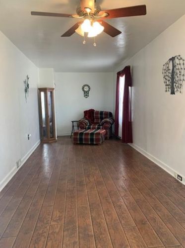 5518 Dellaglen Ave, Pittsburgh, PA 15207-2056