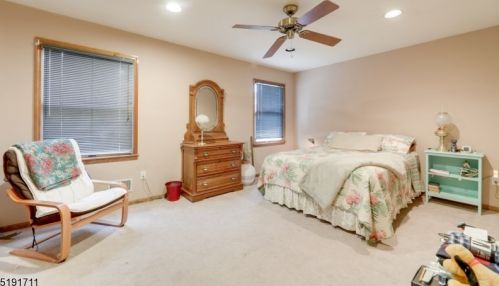 500 Lord St, Avenel NJ  07001-1250 exterior