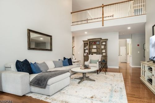 25 Northridge Ct, Hackettstown NJ  07840-5684 exterior