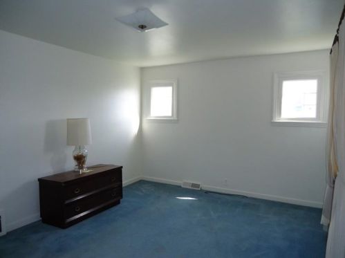 2653 Chestnut St, New Kensington, PA 15068-3051