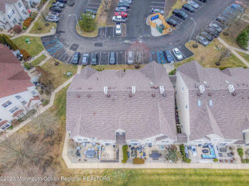 43 Phoenix Ct, Tinton Falls NJ  07712-7772 exterior