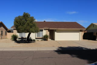 6202 Mary Jane Ln, Glendale, AZ 85306-2927