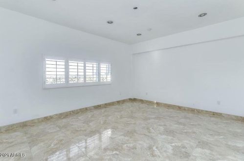 1057 Butler Dr, Phoenix AZ  85020-3762 exterior