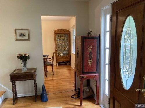 50 Taylor Dr, Closter NJ  07624-2807 exterior