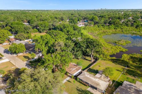 3706 Sutton Dr, Orlando FL  32810-2337 exterior
