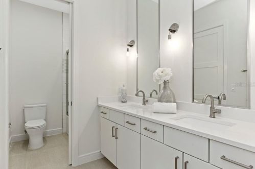 621 Pne St, Orlando FL 32824-7750 exterior