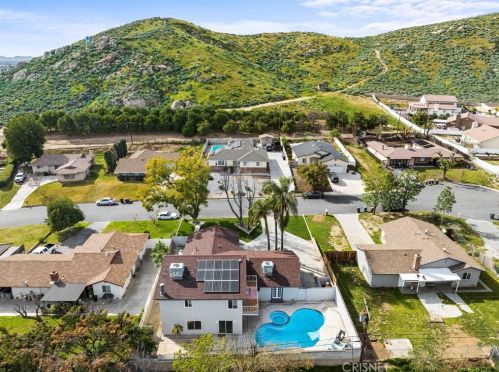 2660 Maryknoll Dr, Colton CA  92324-3712 exterior