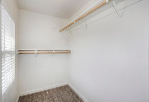 9665 Kent St, Elk Grove CA  95624-2432 exterior