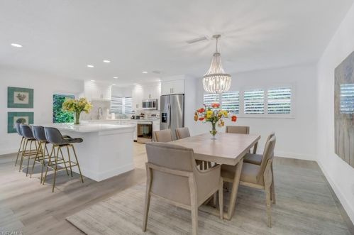 625 Orchid Dr, Naples FL  34102-5012 exterior