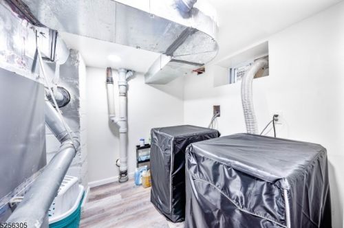 416 Brookside Dr, Roselle NJ  07203-2905 exterior