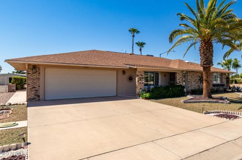 13247 Desert Glen Dr, Sun City, AZ 85375-4828