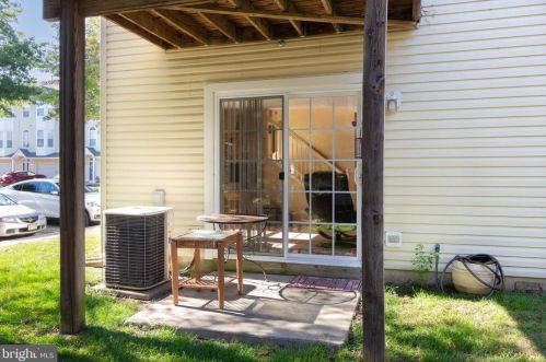 6504 Riverfront Dr, Palmyra NJ  08065-2145 exterior