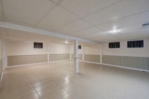 777 Vernon Heights Blvd, Marion OH  43302-5378 exterior
