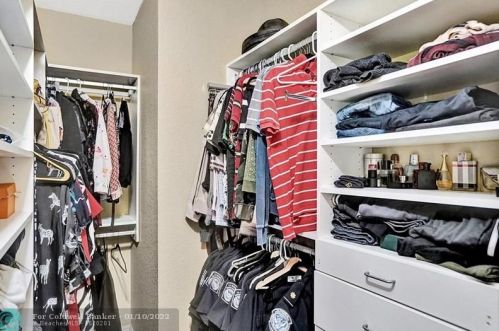 13305 32nd St, Hollywood FL 33027-3911 exterior