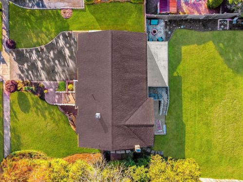 19 Knight Ln, San Remo, NY 11754-2018