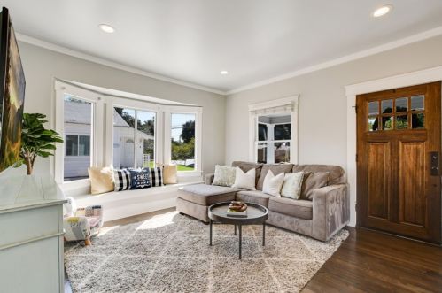 125 Gladstone St, San Dimas CA 91773-1828 exterior