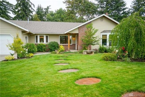 512 17th St, Lynden, WA 98264-1278
