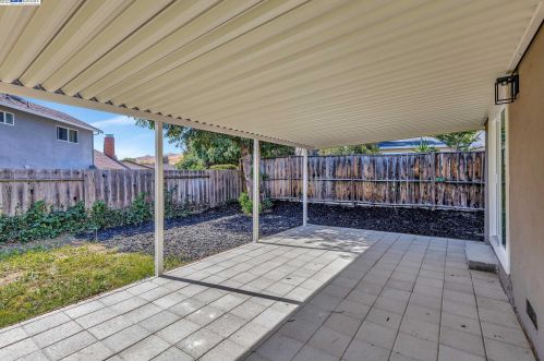 3877 Harbor St, West Pittsburg CA  94565-6137 exterior