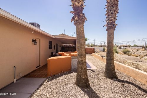 585 Knobhill Dr, Lake Havasu City AZ  86403-4937 exterior
