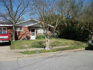 2016 Kingston Ave, Norfolk VA  23503-2614 exterior