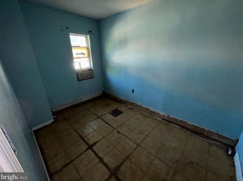 215 Perry St, Trenton NJ  08618-3925 exterior