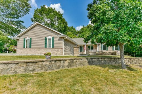 26411 Kendra Ln, Waterford WI  53185-2168 exterior