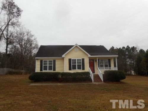 213 Morgan Pkwy, Zebulon NC  27597-6651 exterior