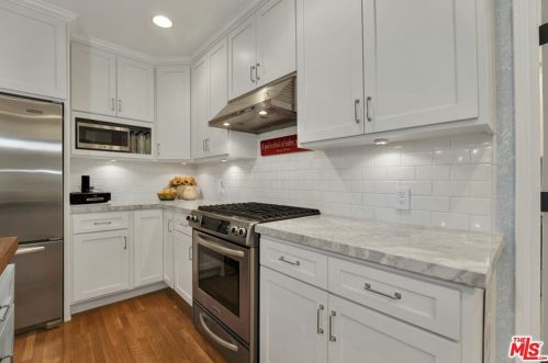 5528 Buffalo Ave, Van Nuys CA 91401-5226 exterior