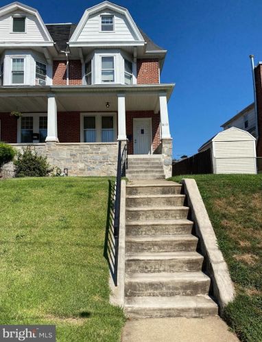 819 Stanbridge St, Norristown, PA 19401-3661