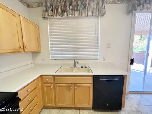 9416 Twinkling Shadows Way, Tucson AZ  85743-5440 exterior