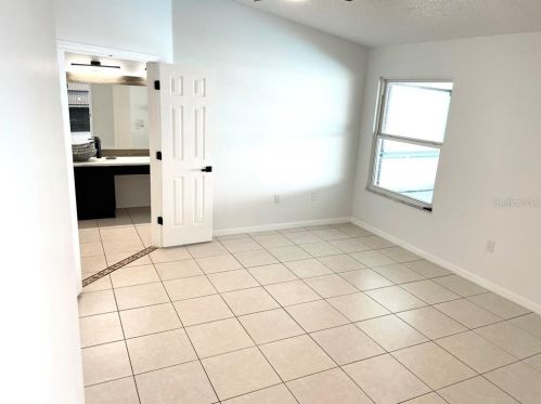 1966 Alameda Dr, Deltona FL  32738-4869 exterior