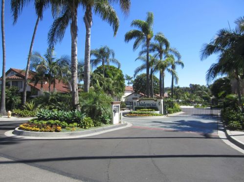 4085 Caminito Terviso, San Diego CA  92122-1991 exterior