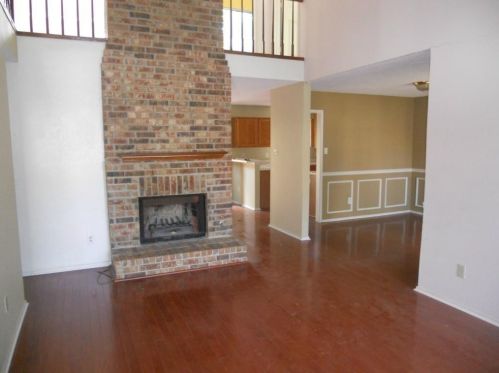 636 Mountain Side Dr, Allen TX  75002-4736 exterior